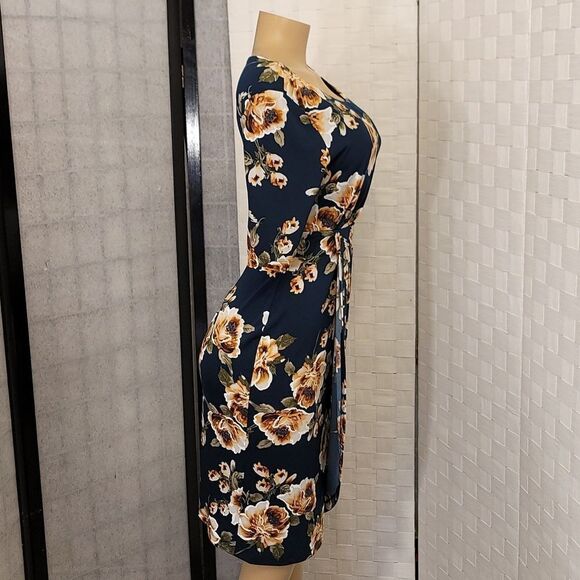 BRAND NEW CONNECTED APPAREL FLORAL COLORBLOCK RUCHED SIDE DESIGN 3/SLEEVE DRESS - Picture 6 of 15